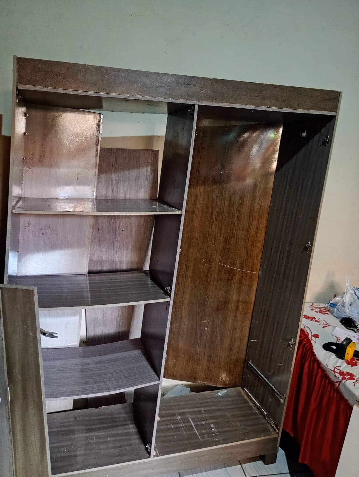 Móvel antes da restauração - Projeto 3